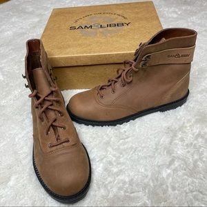 NWB VINTAGE Sam & Libby Lace Up Boot